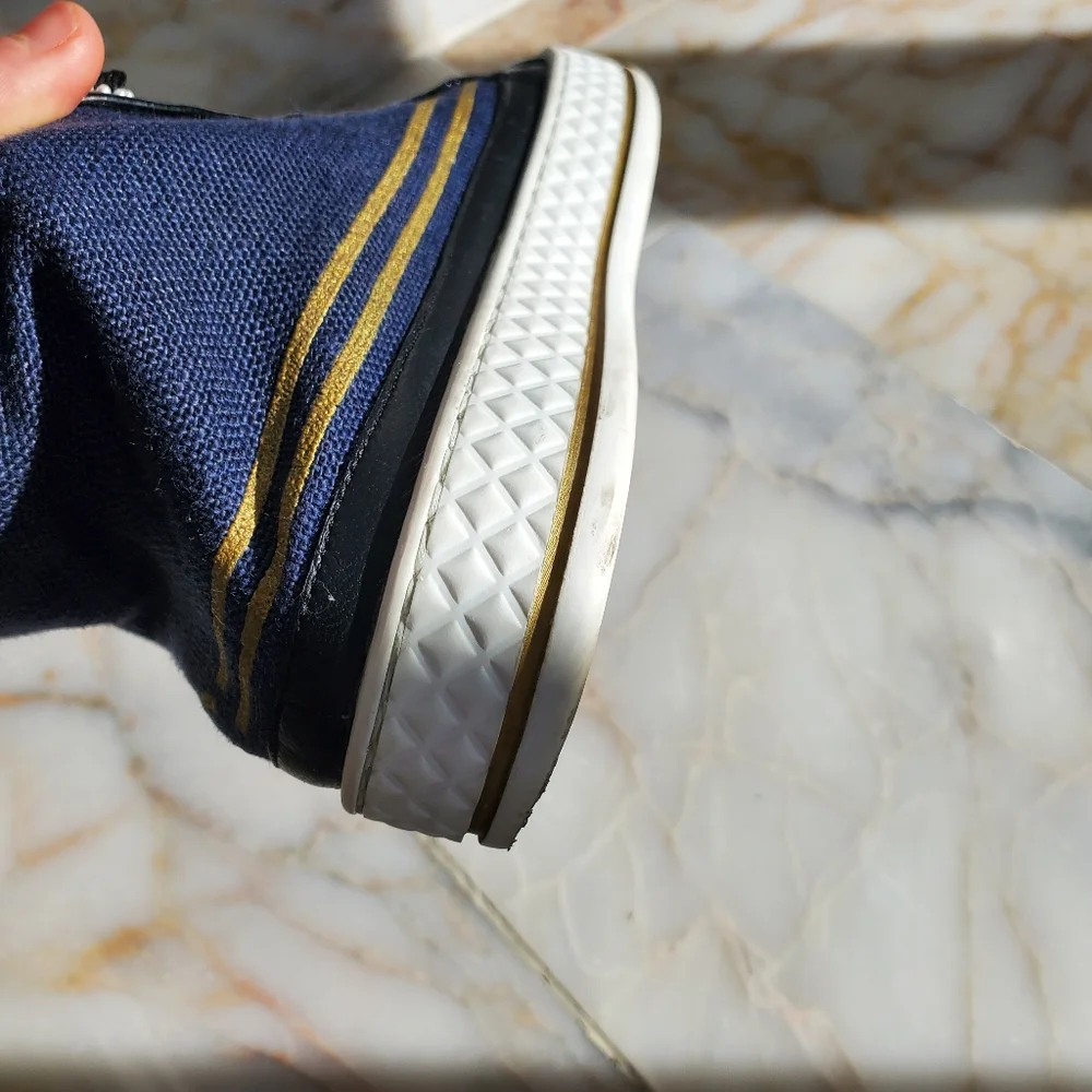Authentic Chanel canvas leather sneakers navy blue 40.5